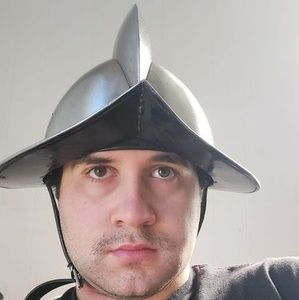 Meet your Posher, Dakota